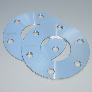 Spurverbreiterungen 6x139.7 \(2x5mm\) 88-24 GM 4WD