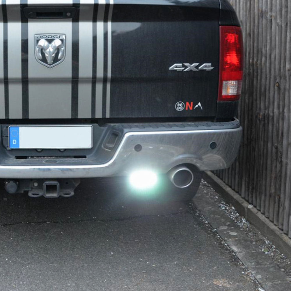 LED Rear Backup Light with 20 LEDs and E4 Approval (125x29mm)