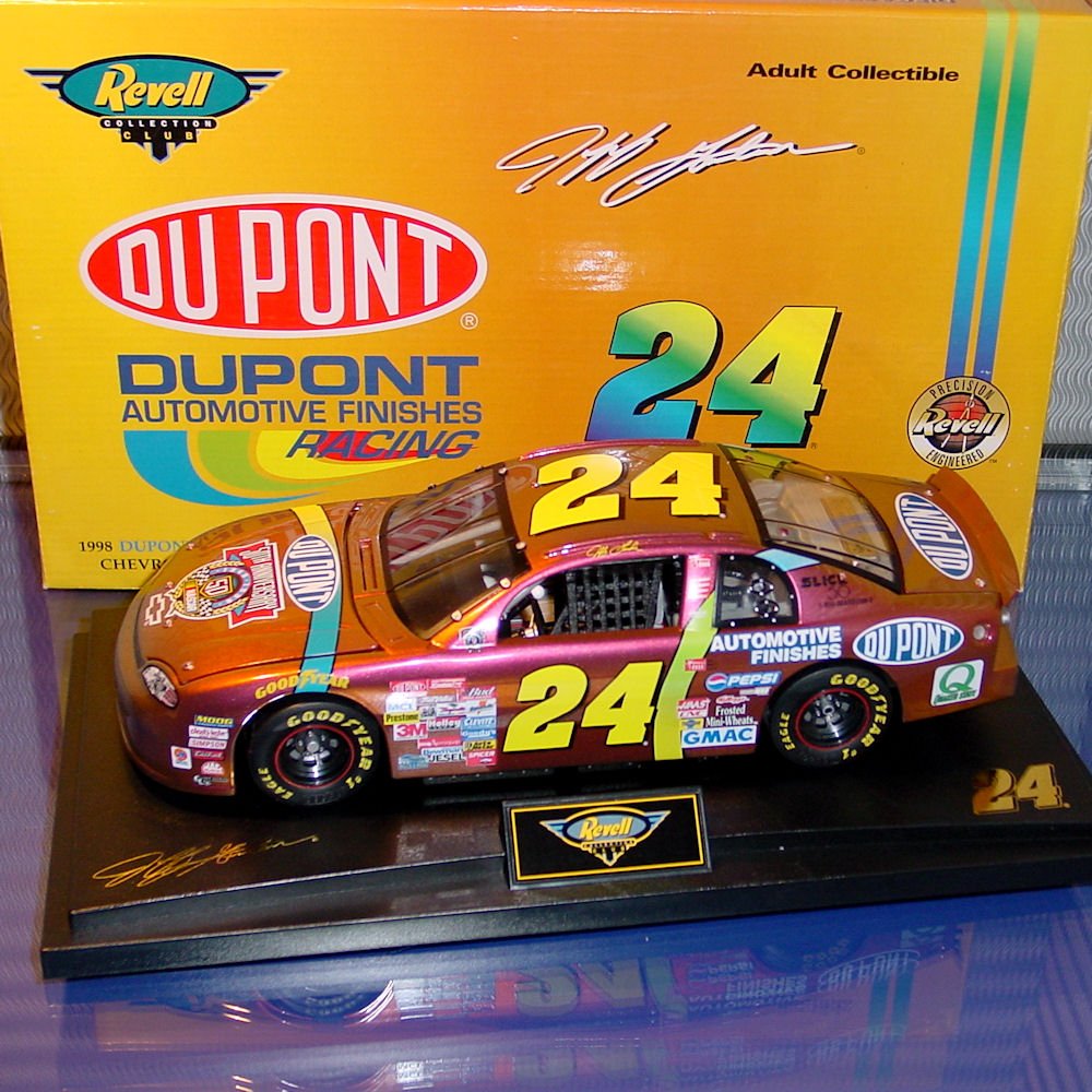 Die-Cast Model - 1998 Jeff Gordon 24 (Chromalusion) 1/18