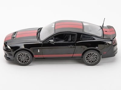 2013 Ford Mustang Shelby GT500 Coupe Die-Cast Model (Li