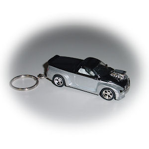 Chevrolet SSR Roadster DieCast Model Key Chain Silver/Black 1/64