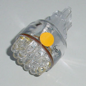 1x Matrix LED Leuchtmittel 3157/T25 Stecksockel orange 1x Matrix LED Leuchtmittel 3157/T25 Stecksockel orange