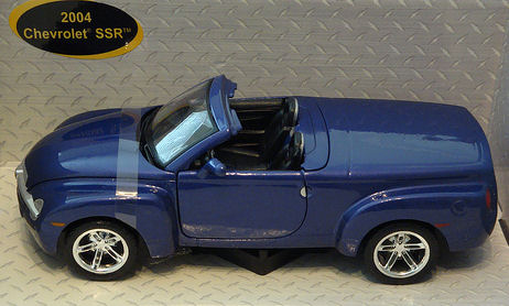Modellauto - 2004 Chevy SSR (blau) 1/25