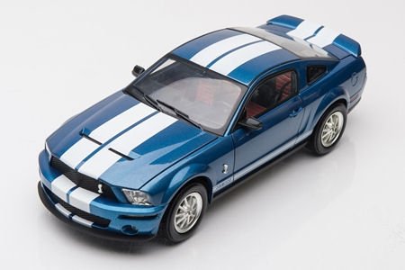 2007 Ford Mustang Shelby GT500 Coupe Modellauto (Limited Edition) 2007 Ford Mustang Shelby GT500 Coupe Modellauto (Limited Edition)