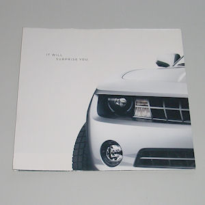 GM Neuwagenprospekt vom 2010 Chevrolet Camaro Coupe und Cabrio GM Neuwagenprospekt vom 2010 Chevrolet Camaro Coupe und Cabrio