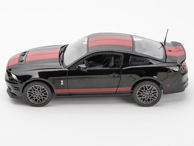 2013 Ford Mustang Shelby GT500 Coupe Die-Cast Model (Li