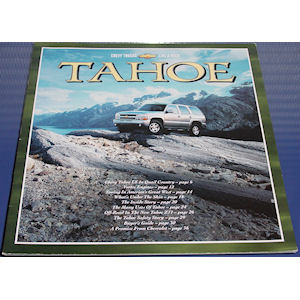 GM New Car Sales Brochure of the 2001 Chevrolet Tahoe SUV GMT820