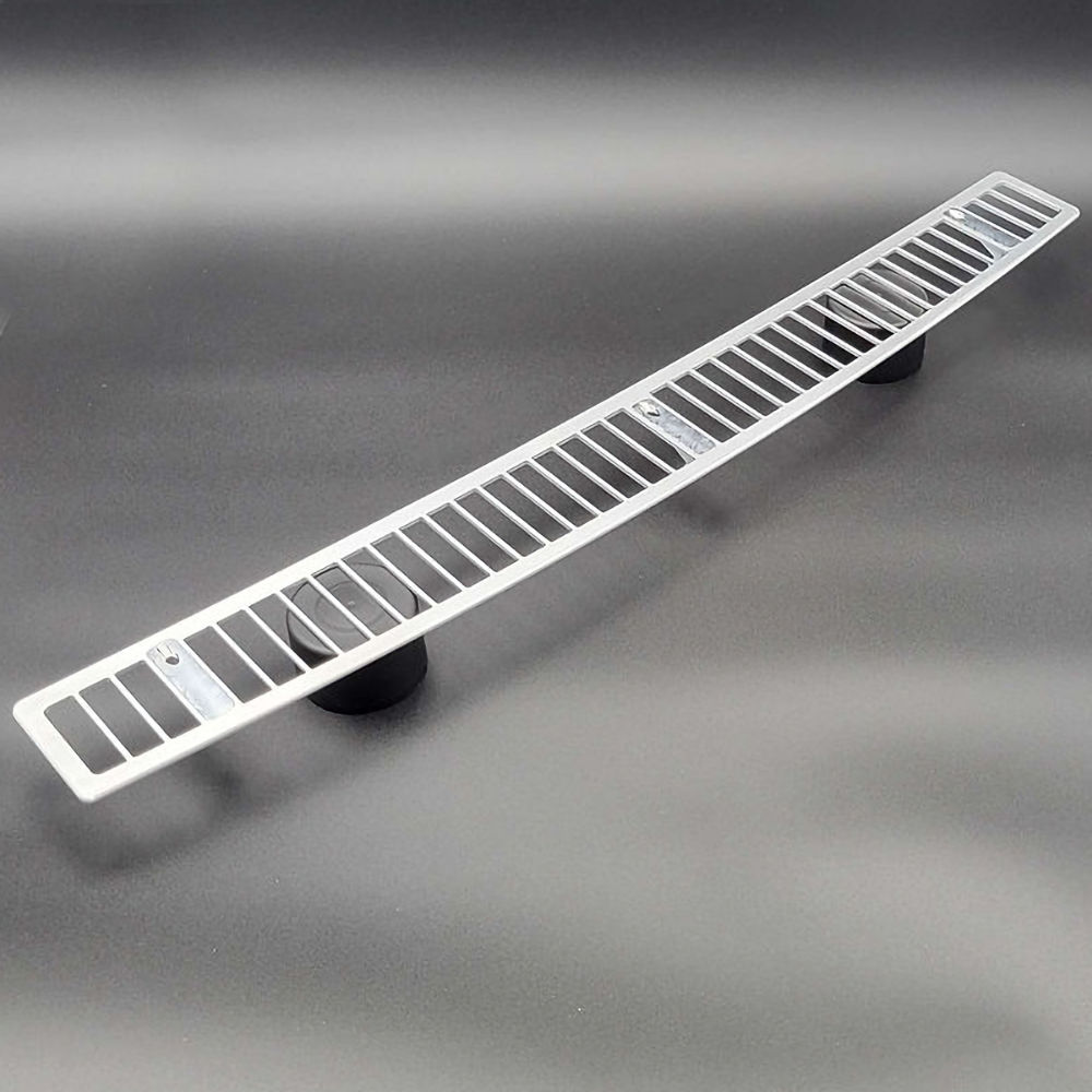 Windscreen Defrost Bezel (polished) 88-94 GM Trucks/SUV